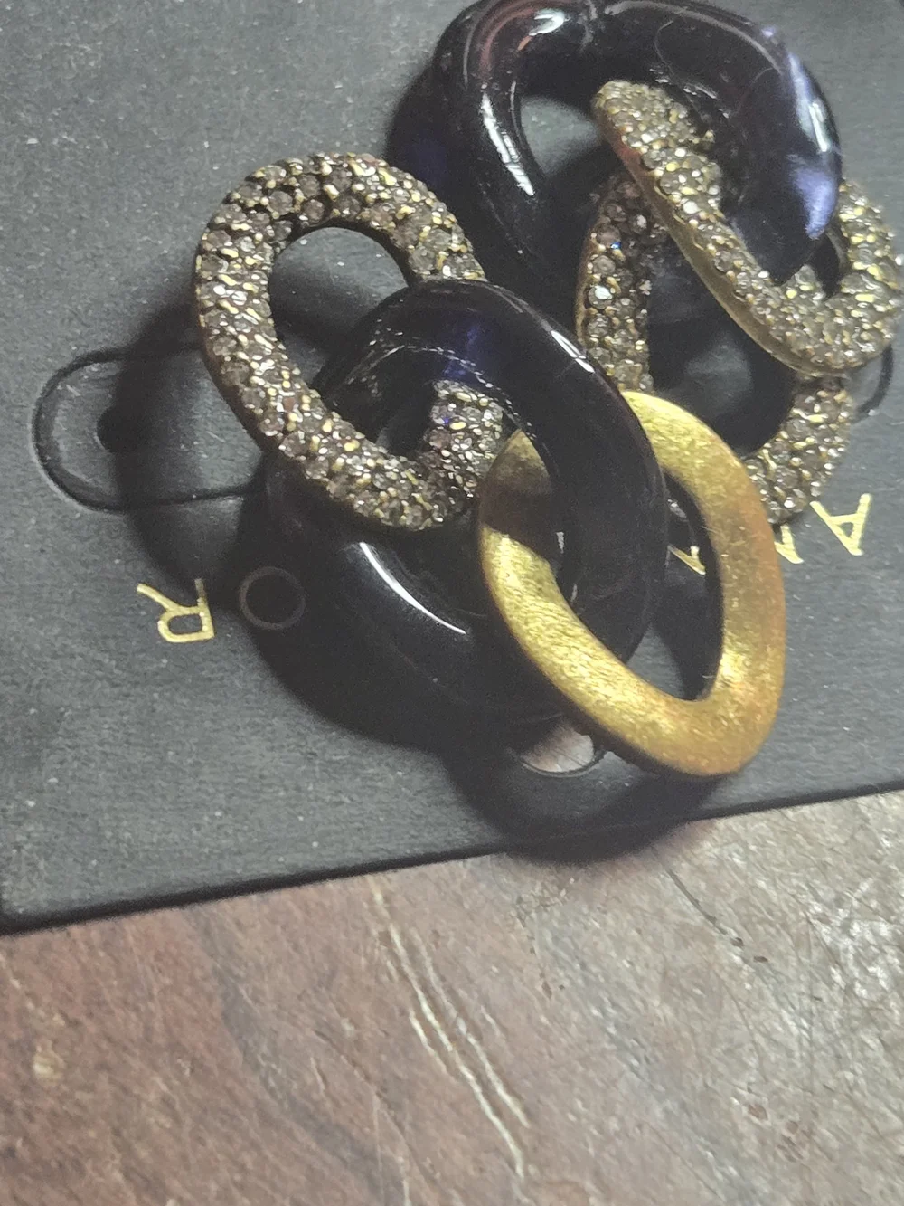 Ann Taylor bold linked